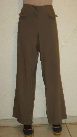 CHARCOAL WIDE LEG PANTS. GOOD QUALITY. SIZE 18. AS NEW