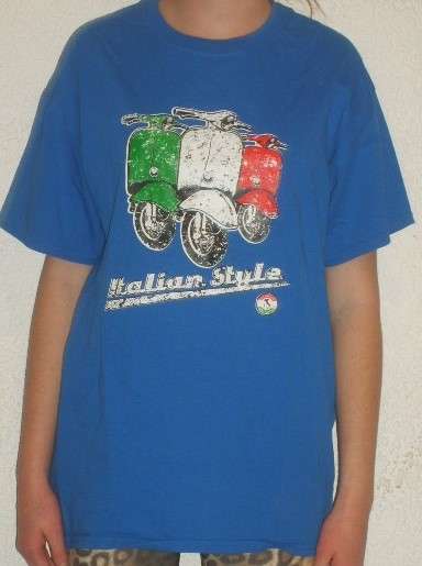 HEAVY COTTON TSHIRT WITH PRINT. SIZE LARGE. CONDITION. GOOD