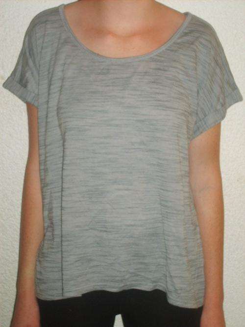 GREY CASUAL TOP. KELSO CASUAL. SIZE 14 .AS NEW