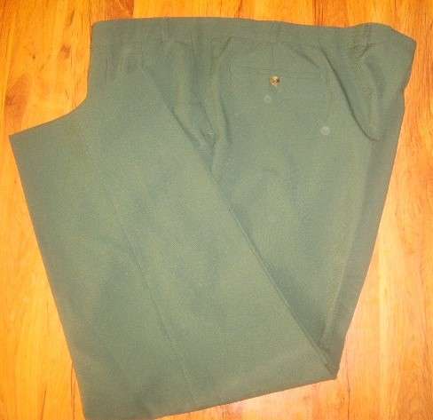 DARK GREENPANTS. SIZE 52. AS NEW