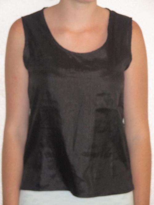 SATIN LIKE SLEEVELESS BLACK TOP. GOOD QUALITY. SIZE MEDIUM. AS NEW