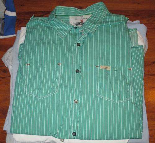 GREEN WITH WHITE STRIPE LONG SLEEVE SHIRT. RELAY. SIZE 2XLARGE. AS NEW