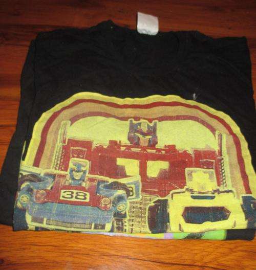 TRANSFORMERS SHIRT. SIZE LARGE. CONDITION VERY GOOD