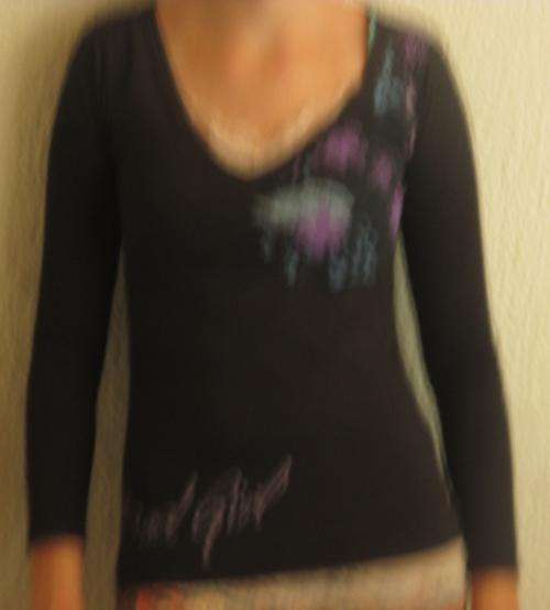 BADGRIL LONG SLEEVE TSIZE M. AS NEW