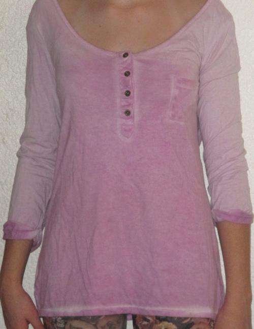 PINK PURPLE LONG SLEEVE T. SIZE LARGE. AS NEW