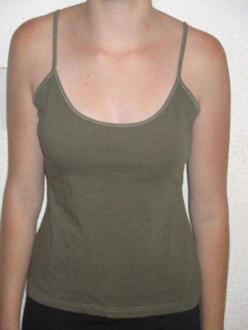 KHAKI GREEN PRINTED T. LEGIT. SIZE 10. CONDITION VERY GOOD