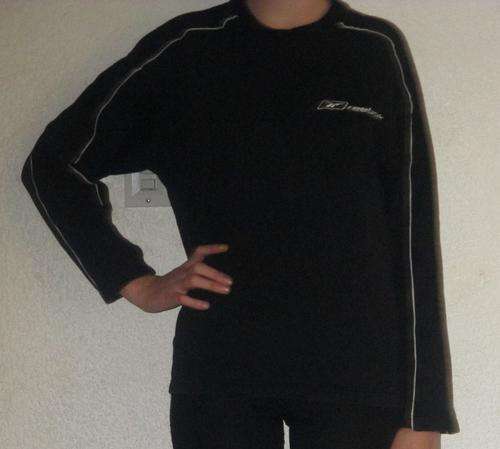REEBOK SWEATER. SIZE LARGE. CONDITION VERY GOOD