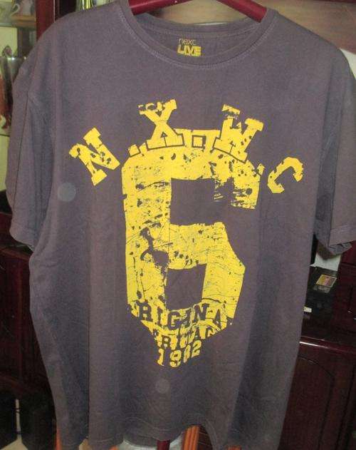PRINTED BLACK T. SIZE XL. AS NEW