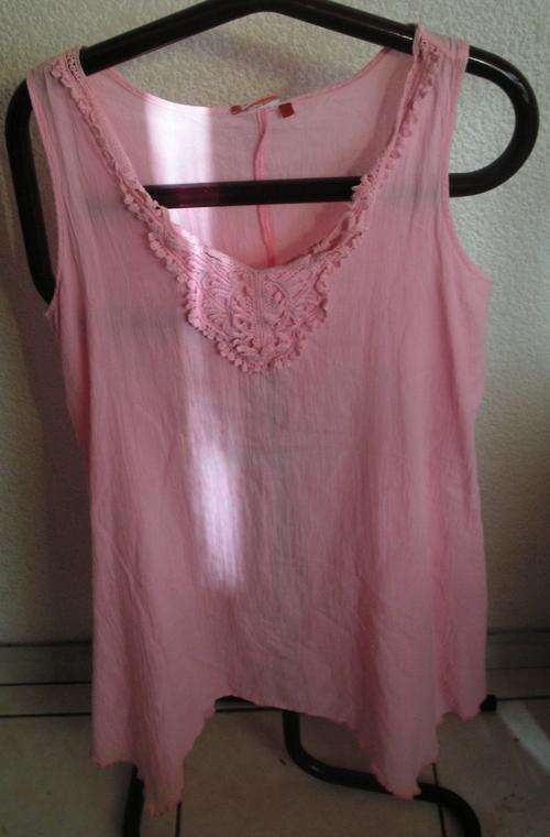 PINK SLEEVELESS LONGER LENGTH TOP. OVERDYE FRESH PRODUCE. SIZE LARGE. AS NEW