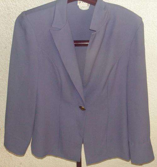 PURPLE LIGHT JACKET. KELSO. SIZE 12. CONDITION: VERY GOOD