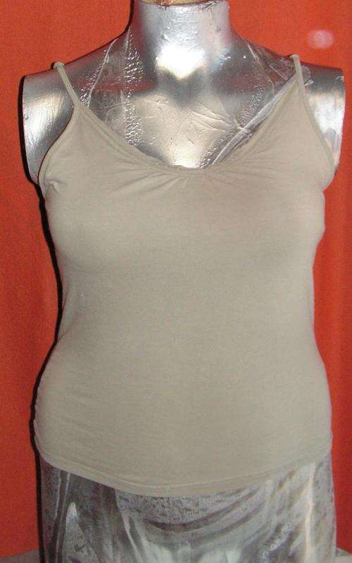CAMEL STRAPPY TOP WITH BUILD IN BRA. INSYNX. SIZE EXTRA LARGE.
