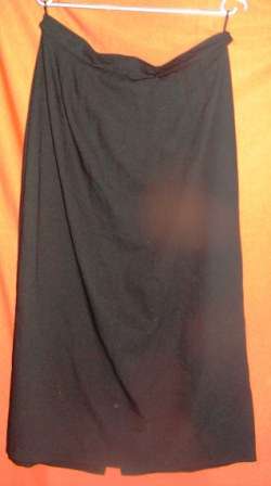 BLACK PENCIL SKIRT. SIZE 14. CONDITION: AS NEW