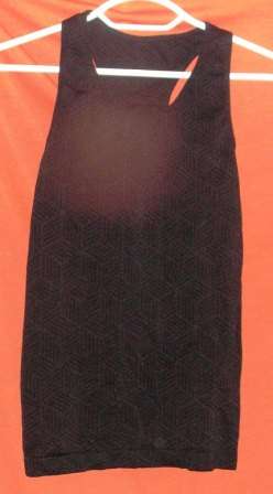 T BACK BLACK TRAINING SHIRT WITH BUILD IN BRA. SIZE SMALL. CONDITION: AS NEW