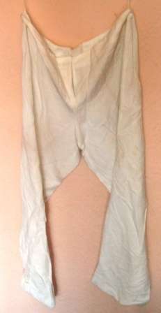 WHITE PANTS WOOLWORTHS SIZE 16 CONDITION: VERY GOOD