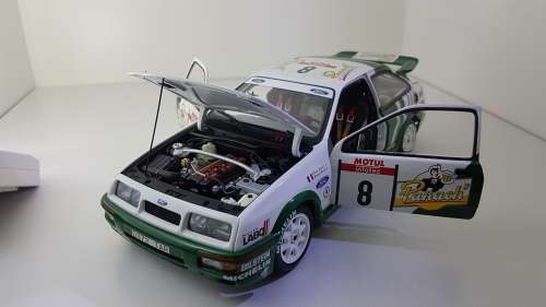1/18 AutoArt Ford Sierra WRC