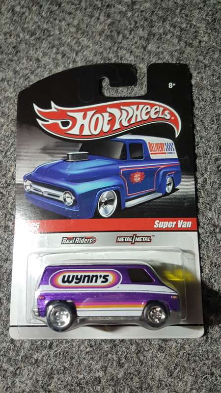 HOTWHEELS SUPER VAN on Real Riders  - WYNN'S livery