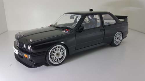 1/18 AutoArt Bmw M3 DTM Plain Body version - Black