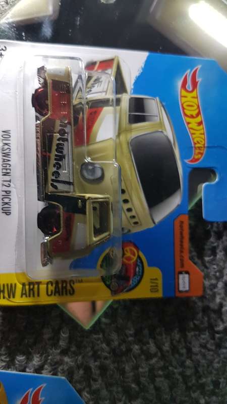 HOTWHEELS VW KOMBI T2