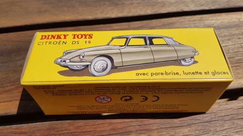 Dinky Toys Citroen DS 19 Nr 8 of De Agostini Distribution Set
