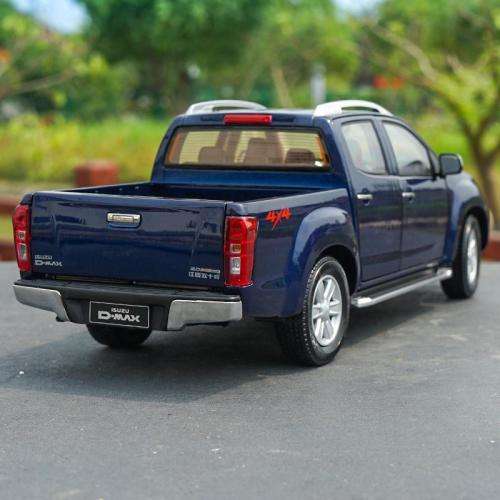 1/18 Isuzu D-MAX pickup Diecast Scale Model