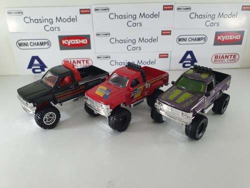 3 x Hotwheels Toyota Hilux pickups