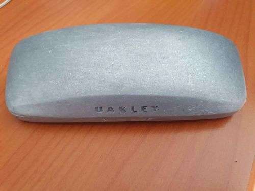 Oakley Metal Case