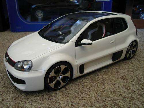 VW Golf 5 W12 Concept, as seen on Top Gear, 1:18 Scale, Boxed, Resin Model by Otto
