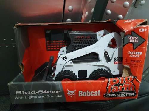 ERTL Bobcat Skid Steer