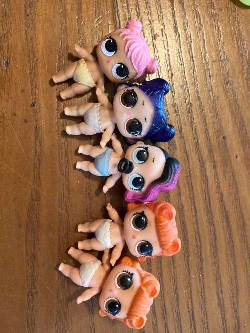 L.O.L LITTLE SISTERS