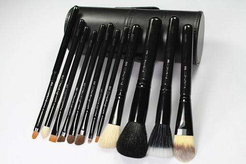 12 Piece Professional Make up Brush Set with Leather Case