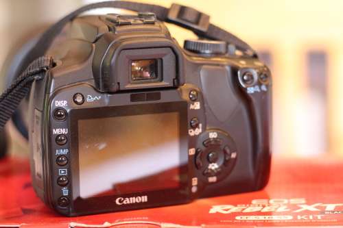 Canon EOS 400D / Digital Rebel XTi with Tamron 28-80mm lens