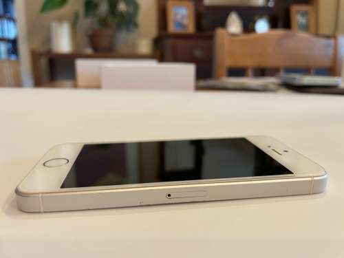iPhone SE