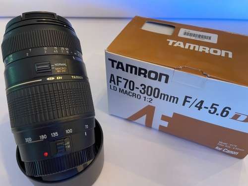 Tamron Auto Focus 70-300mm f/4.0-5.6 Di LD Macro Zoom Lens for Canon with Lens Hood