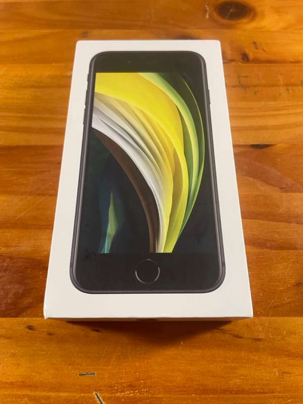 Excellent Condition: iPhone SE, Black, 64GB