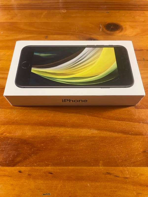 Excellent Condition: iPhone SE, Black, 64GB