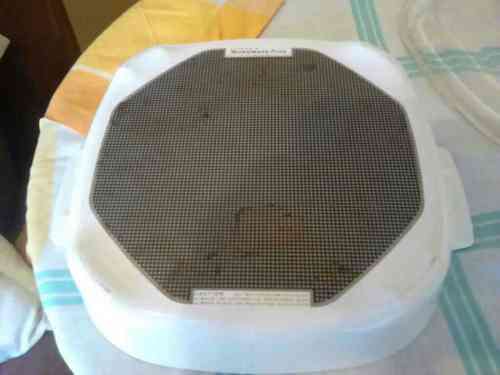 CORNINGWARE -WHITE BROWNING DISH WITH LID - USA MWA-108