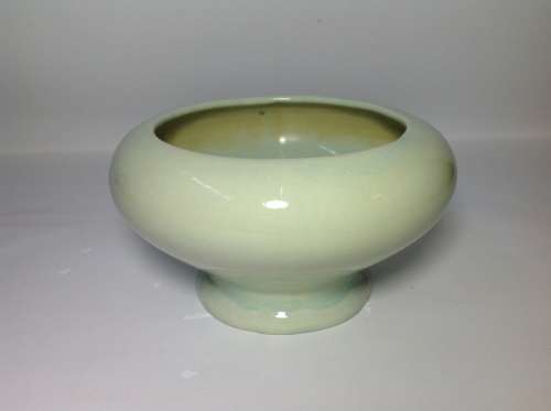 VINTAGE LUCIA WARE CERAMIC VASES SET OF 3 LOT 17