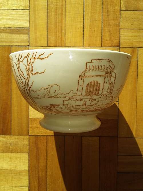 LOT 86: 2 X VOORTREKKER CENTENERY COMMEMORATIVE BOWLS 1838-1938