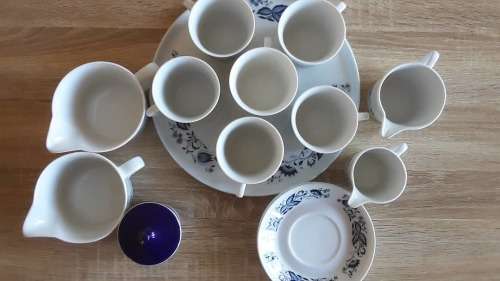 50% OFF LOT 88: 11 PIECE FINE CHINA TEA SET BY HUGUENOT + FREE GIFT