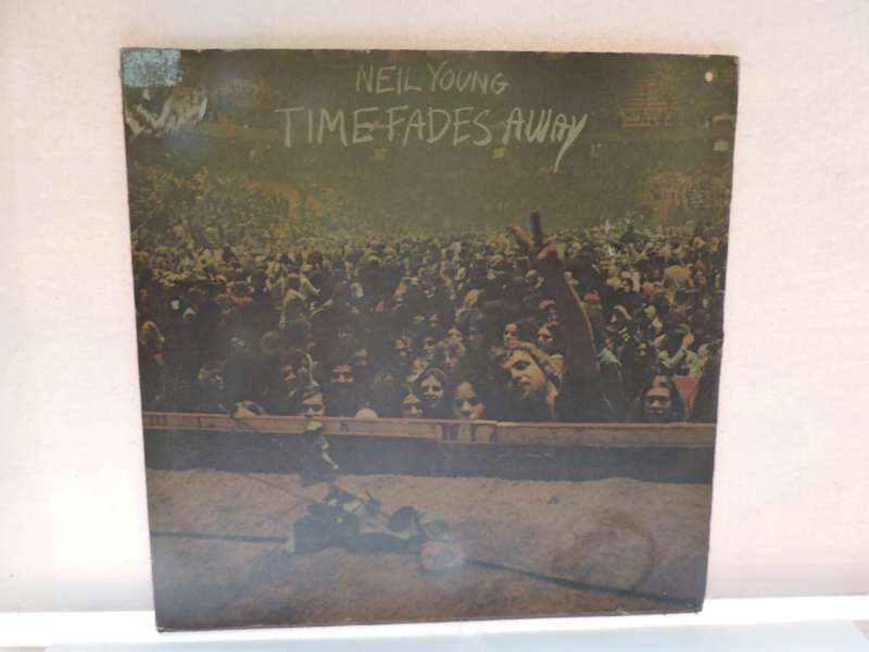 NEIL YOUNG - TIME FADES AWAY -  VG/VG