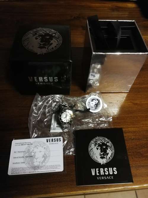 VERSUS VERSACE Lady Tokyo 26mm Watch  IN BOX + PAPERS Official 100% Genuine Watch