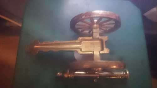 VINTAGE SMALL SOLID BRASS CANON MARKED GR MADE IN ENGLAND