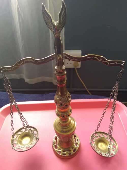 VINTAGE BRASS SCALE