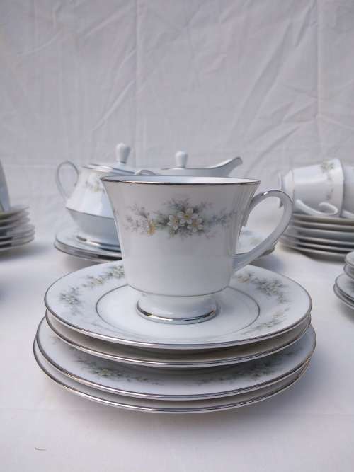 Contemporary Noritake