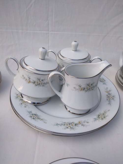 Contemporary Noritake