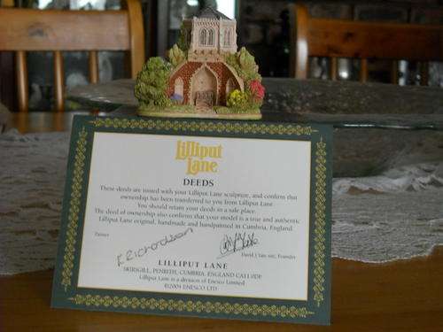 Lilliput Lane  Eagle House Folly