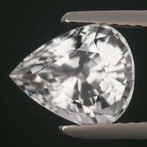 TOURMALINE - WHITE PEAR SHAPE FACET - 2.28cts