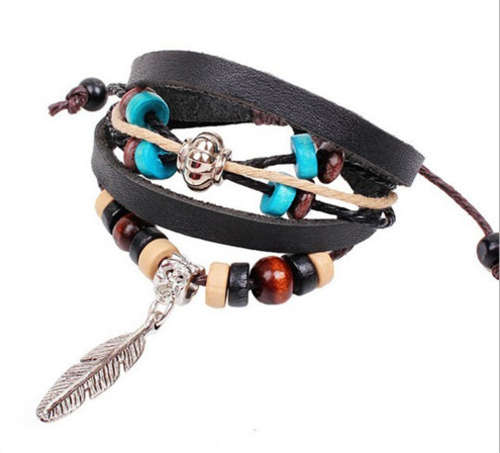 Leather bracelet - Feather