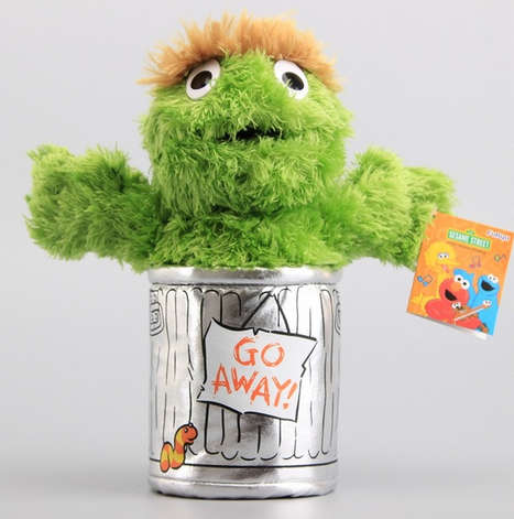 Sesame Street Oscar the Grouch Plush Toy - Approx 25cm