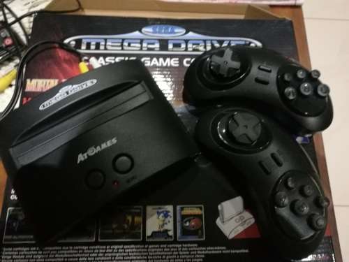 Sega Mega Drive: Arcade Classic Console - Mortal Kombat Edition (80 Games)
